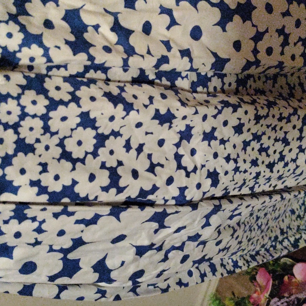 Blue and white floral A-line dress in a size 14 - Picture 2 of 10